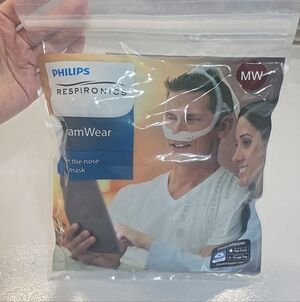 Respironics Dreamwear Under The Nose Mask MW